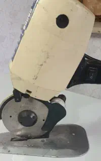 قیچی برقی هشت پر
