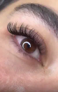 کاشت و اموزش فوق تخصصی اکستنشن مژه فقط۴۹۹ یک هفته
