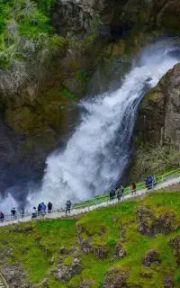 تور یک روزه ابشار شلماش از گردنه زمزیران