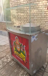 فروش مقداری لوازم بستنی فروشی