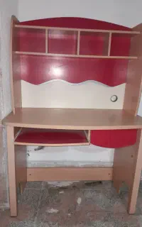 میز کامپیوتر و تحریر