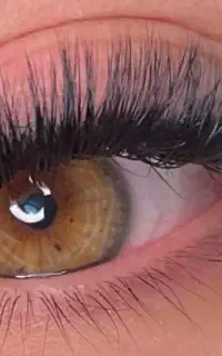 متخصص اکستنشن مژه