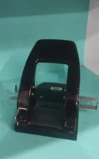 دستگاه پانچ