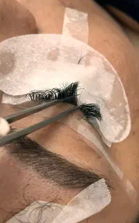 ورکشاپ آموزش اکستنشن مژه وابرو و لیفت +مدرک فنی