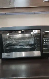 توستر دکمه های لمسی