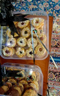سینی خرما و حلوا برای مراسمات