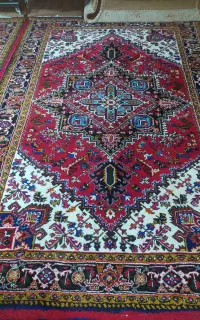 فرش دستباف تاج هریس
