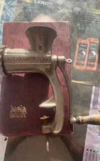 چرخ گوشت دستی