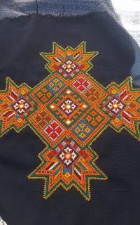 دوزنده این گل بیاد