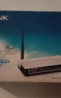 وای فای TP-link به همراه جعبه و کابل اصلی