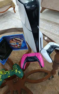 PS5 اسلیم 1ترابایت دو دسته دیسک خور درحد نو