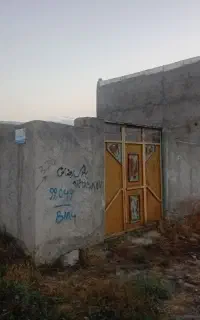 ۳۵ مغازه در روستای بنفشه درق با حیاط ۳۰۰ متر