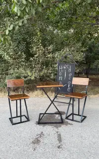 میز و صندلی