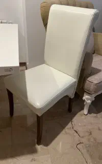 صندلی غذا خوری چرم طبی