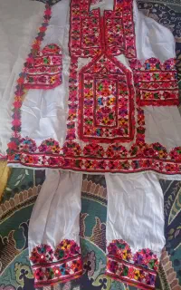 فروش یک دست لباس بلوچی