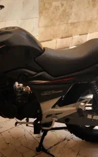 سوزوکی GS150R