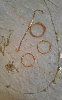 طلا 300بالای تابلو فقط امروز