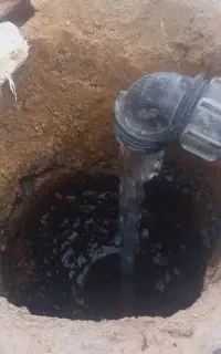 زمین کشاورزی با آب