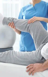 انجام خدمات فیزیوتراپی و کاردرمانی در منزل