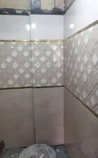 کاشی کاری و گچ کاری و لکه گیری .