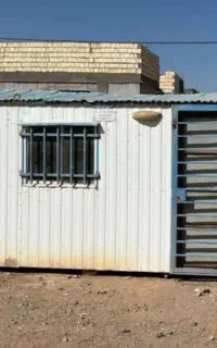 کانکس در حد نو 4 متری (طول 4 متر و عرض 2.5)