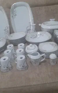 سرویس چینی ۶ نفره