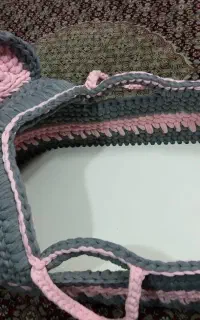 کریر و تخت کنار مادر تریکو