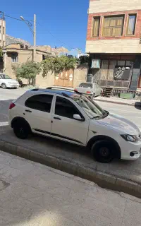 کوئیک R سفید سقف مشکی(مدل۱۴۰۲)