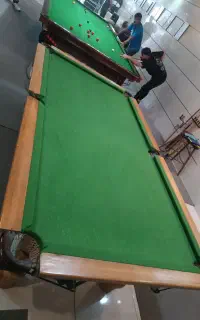 میز ایت بال ۸فوت