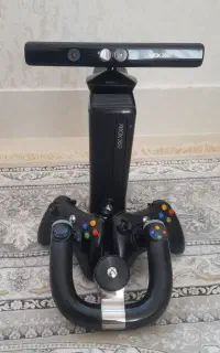 کنسول بازی ایکس باکس حاوی ۳ دسته و ۲۶ بازی