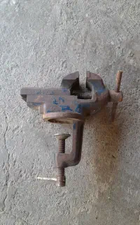 گیره رو میزی کوچک