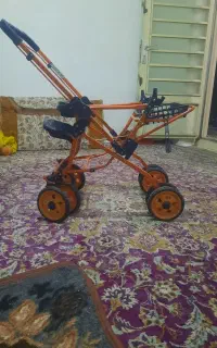 کالسکه نوزادی درحد نو