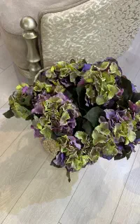 سبد بزرگ گل مصنوعی