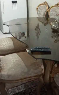دو عدد صندلی چوب گردو در حد نو