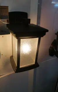 چراغ مدل روناک(چمنی حیاطی دیواری) تولیدی مستقیم
