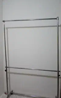 مانکن زنانه.رگال لباس استیل دوطبقه .وتعدادی لباس