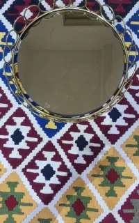 یک عدد سینی شیشه ای در حدنو