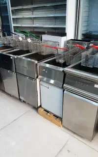 تجهیزات صنعتی اکبری