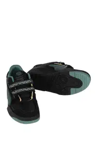 کتانی puma x market