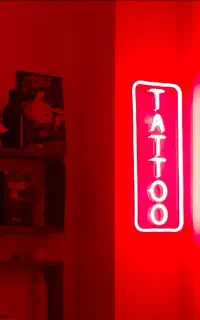 تابلو نئون LED طرح tattoo به همراه آداپتور