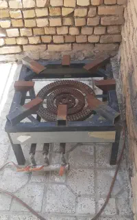 اجاق گاز اشپزخانه ای بزرگ
