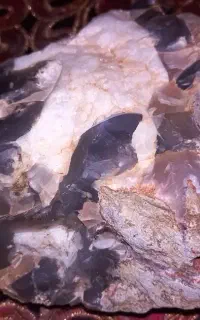 سنگ عقیق فوق‌العاده زیبا