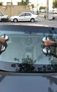 نصب شیشه اتومبیل با چک