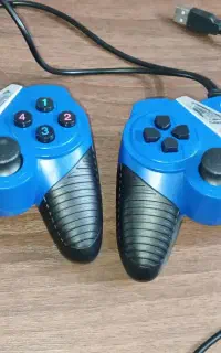 دسته بازی کامپیوتری کاملا نو