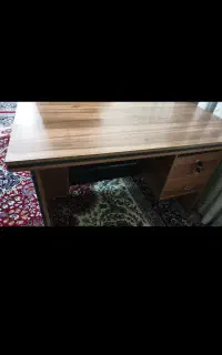 میز منشی  پرادویی