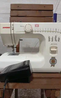 چرخ خیاطی ژانومه