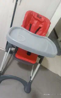 صندلی غذاخوری کودک