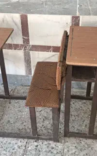 نیمکت دانش آموز