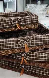 چوب لباسی و سبدحصیری نان و سبزی(فروش عمده)