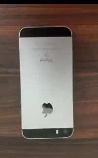 آیفون se